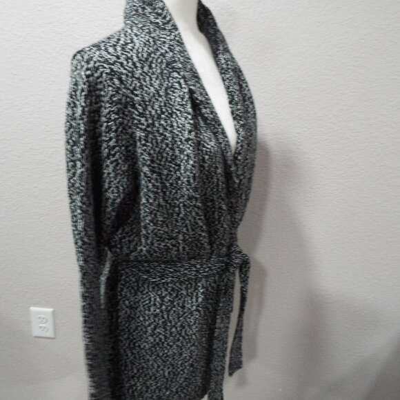 Levi’s Women's Wide Belted Long Cardigan Sweater Marbled Black/White Size Large - Picture 8 of 13
